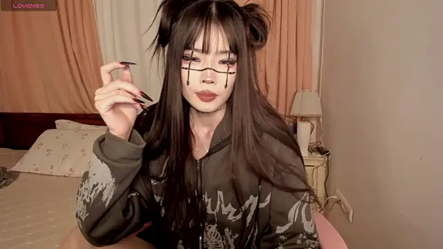 Velvetsky 1 online show from 10/19/25, 12:52