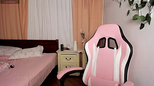 Velvetsky 1 online show from 10/29/25, 02:38