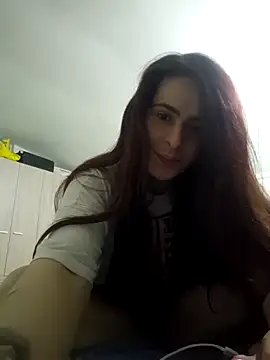 Snapshot of perla97 chatting on 02/01/26, 02:37 perla97 online show from 02/01/26, 02:37