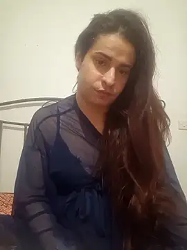Snapshot of perla97 chatting on 12/11/24, 11:32 perla97 online show from 12/11/24, 11:32