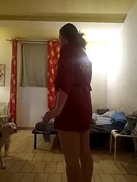 Snapshot of perla97 chatting on 10/30/25, 05:21 perla97 online show from 10/30/25, 05:21