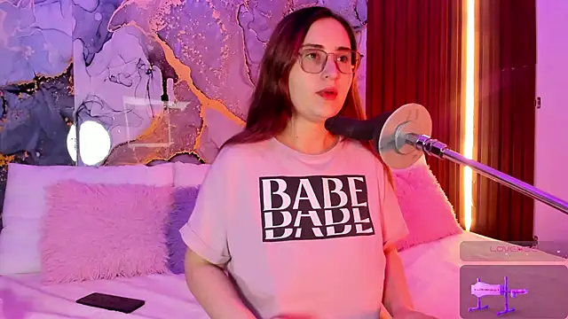 centaurigirl online show from 10/27/25, 03:51