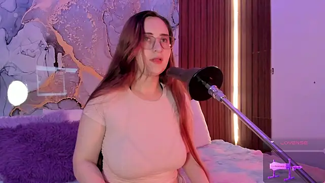 centaurigirl online show from 10/28/25, 11:03