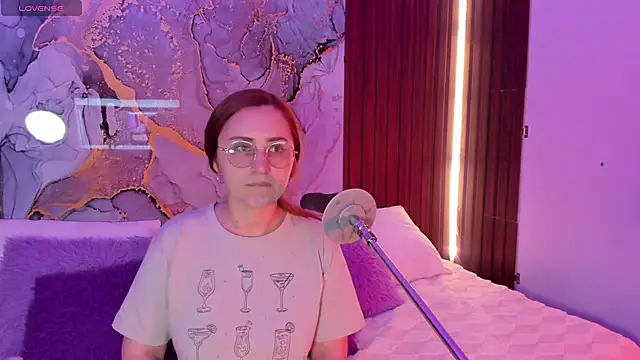 centaurigirl online show from 01/11/26, 03:57