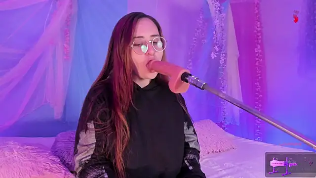 centaurigirl online show from 04/29/26, 04:05