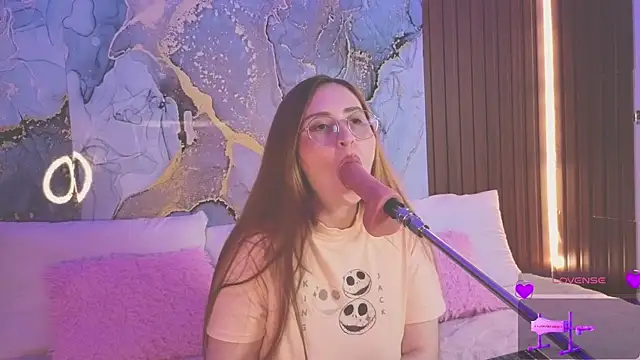 centaurigirl online show from 07/07/26, 04:59