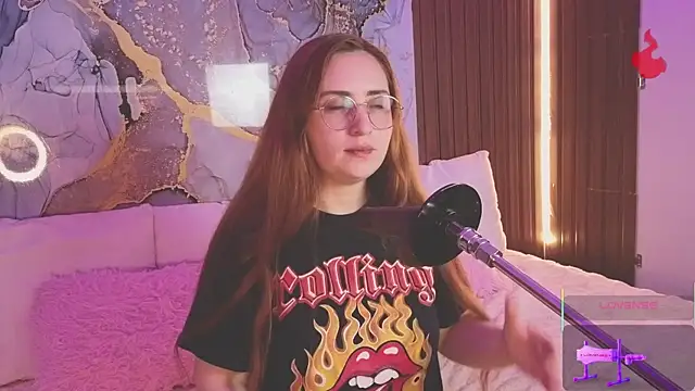 centaurigirl online show from 06/01/26, 03:29