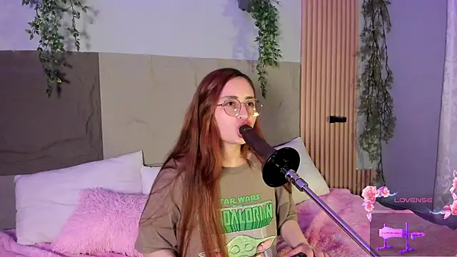 centaurigirl online show from 04/06/26, 04:46