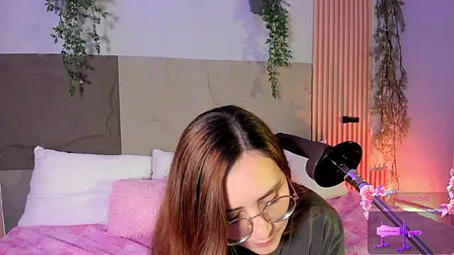 centaurigirl online show from 04/07/26, 04:47