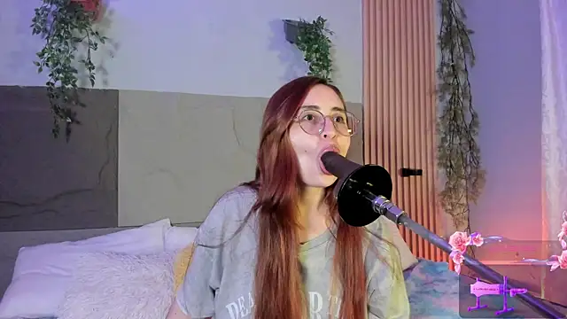 centaurigirl online show from 04/01/26, 04:58