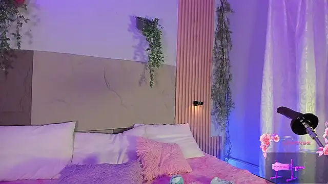 centaurigirl online show from 02/21/26, 04:25