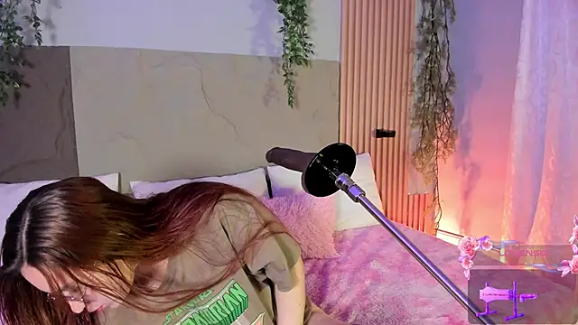 centaurigirl online show from 04/05/26, 04:35