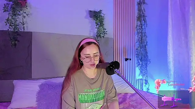 centaurigirl online show from 02/11/26, 02:00