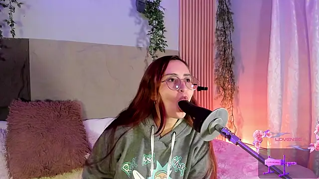 centaurigirl online show from 03/11/26, 04:39