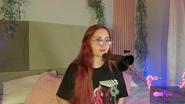 centaurigirl online show from 02/24/26, 04:57