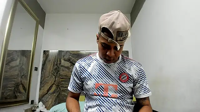 Snapshot of ada-brooke chatting on 10/21/25, 05:29 ada-brooke online show from 10/21/25, 05:29