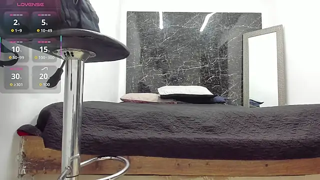 Snapshot of ada-brooke chatting on 10/06/25, 11:55 ada-brooke online show from 10/06/25, 11:55