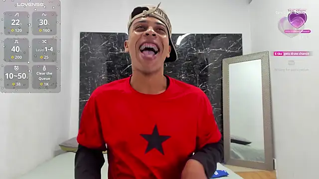 Snapshot of ada-brooke chatting on 10/31/25, 11:29 ada-brooke online show from 10/31/25, 11:29