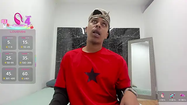 Snapshot of ada-brooke chatting on 10/10/25, 11:33 ada-brooke online show from 10/10/25, 11:33