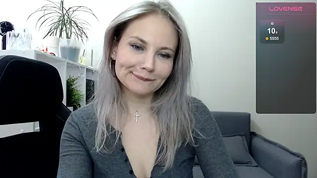 Snapshot of Sunny_bunny6 chatting on 03/21/25, 06:38 Sunny bunny6 online show from 03/21/25, 06:38