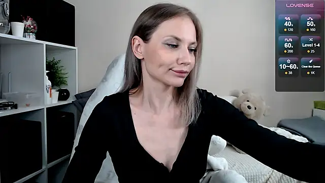 Snapshot of Sunny_bunny6 chatting on 07/18/26, 09:34 Sunny bunny6 online show from 07/18/26, 09:34