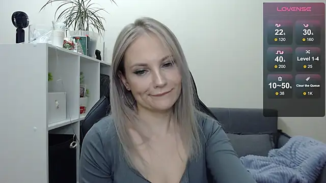 Snapshot of Sunny_bunny6 chatting on 01/27/25, 08:07 Sunny bunny6 online show from 01/27/25, 08:07