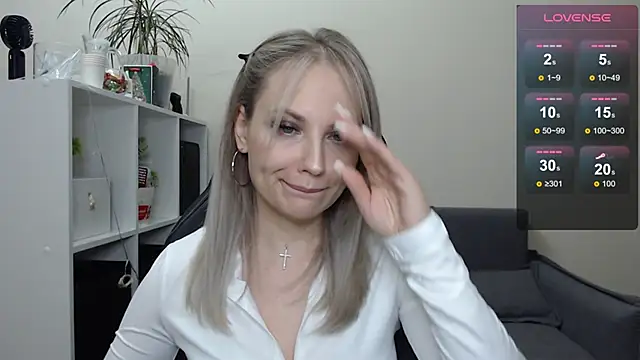 Snapshot of Sunny_bunny6 chatting on 01/26/25, 07:31 Sunny bunny6 online show from 01/26/25, 07:31