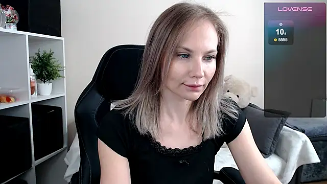 Snapshot of Sunny_bunny6 chatting on 06/27/26, 07:36 Sunny bunny6 online show from 06/27/26, 07:36