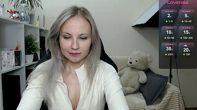 Sunny bunny6 online show from 11/12/25, 05:17