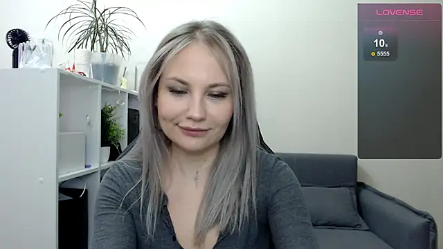 Snapshot of Sunny_bunny6 chatting on 03/21/25, 03:33 Sunny bunny6 online show from 03/21/25, 03:33