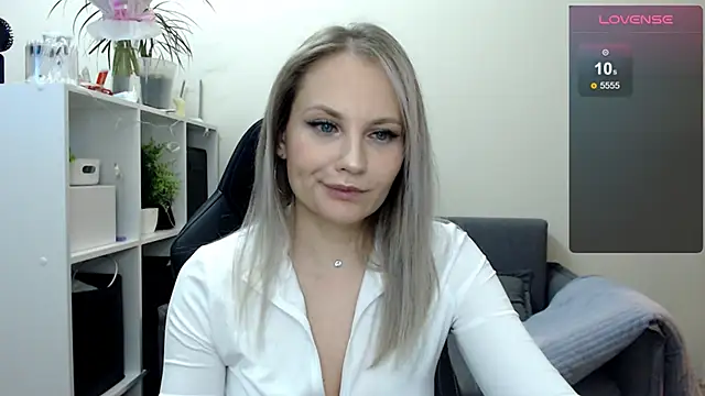 Snapshot of Sunny_bunny6 chatting on 03/09/25, 11:03 Sunny bunny6 online show from 03/09/25, 11:03