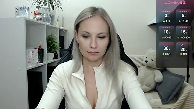 Sunny bunny6 online show from 11/12/25, 04:49