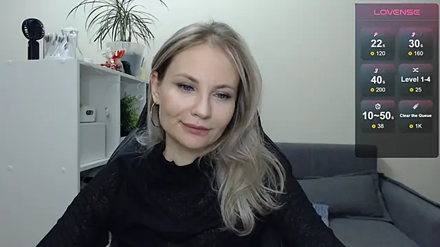 Snapshot of Sunny_bunny6 chatting on 03/07/25, 12:48 Sunny bunny6 online show from 03/07/25, 12:48