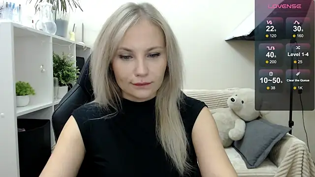 Sunny bunny6 online show from 10/22/25, 03:50