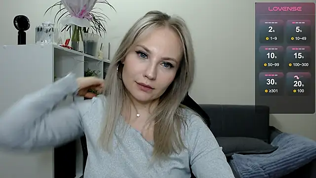 Snapshot of Sunny_bunny6 chatting on 03/08/25, 07:53 Sunny bunny6 online show from 03/08/25, 07:53