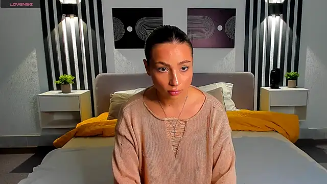Snapshot of Tanita_Lambic chatting on 09/13/25, 01:49 Tanita Lambic online show from 09/13/25, 01:49