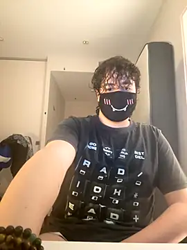 Snapshot of Your_femboy24 chatting on 11/12/25, 10:24 Your femboy24 online show from 11/12/25, 10:24