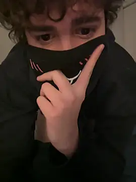 Snapshot of Your_femboy24 chatting on 02/22/25, 11:57 Your femboy24 online show from 02/22/25, 11:57