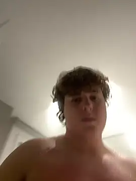 Snapshot of Your_femboy24 chatting on 10/03/25, 05:47 Your femboy24 online show from 10/03/25, 05:47