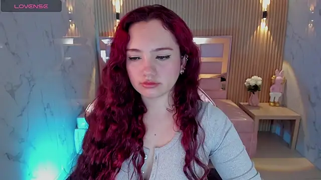 Snapshot of violet_sub chatting on 03/04/25, 01:17 violet sub online show from 03/04/25, 01:17