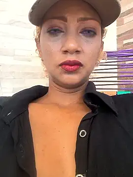 Amaliu  online show from 12/22/25, 03:56