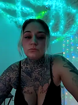 Lisacasandra online show from 02/13/25, 01:19