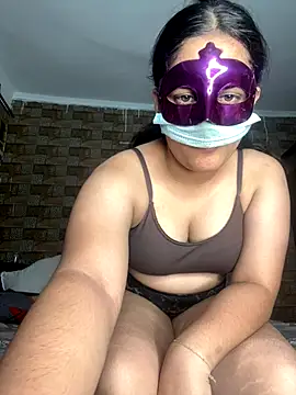 Snapshot of STEP_SISTER1 chatting on 09/24/25, 05:41 STEP SISTER1 online show from 09/24/25, 05:41