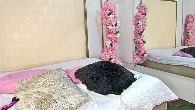 Roxxana-queen online show from 03/19/26, 07:58