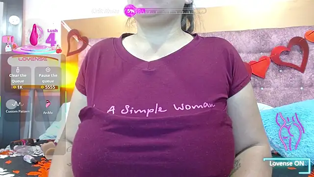 Snapshot of vennuss_89 chatting on 11/06/25, 11:25 vennuss 89 online show from 11/06/25, 11:25