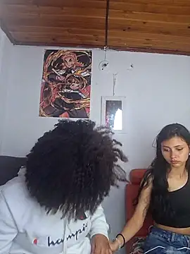 Snapshot of DANIELA_MICHEL chatting on 03/05/25, 04:57 DANIELA MICHEL online show from 03/05/25, 04:57