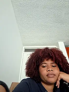 Snapshot of DANIELA_MICHEL chatting on 11/18/25, 03:48 DANIELA MICHEL online show from 11/18/25, 03:48