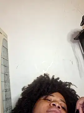 Snapshot of DANIELA_MICHEL chatting on 03/02/25, 05:54 DANIELA MICHEL online show from 03/02/25, 05:54