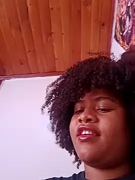 Snapshot of DANIELA_MICHEL chatting on 02/21/25, 06:37 DANIELA MICHEL online show from 02/21/25, 06:37