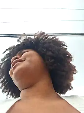 Snapshot of DANIELA_MICHEL chatting on 03/06/25, 03:45 DANIELA MICHEL online show from 03/06/25, 03:45